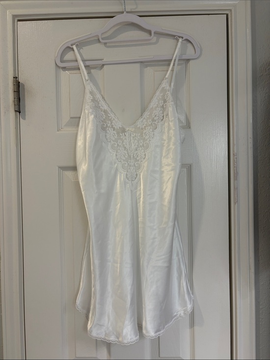 Maidenform Other - Maidenform White Satin Chemise with Lace V-Neck